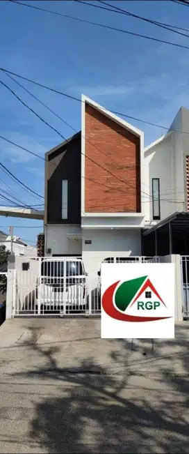 Rumah Cantik 2 Lantai Full Furnished Plus Private Pool