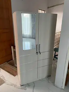 Jual cepat lemari minimalis bekas