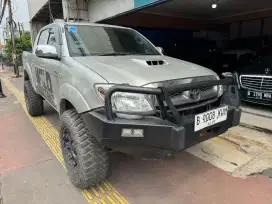Toyota hilux  diesel 3.0 4x4 MT th 2010 AT