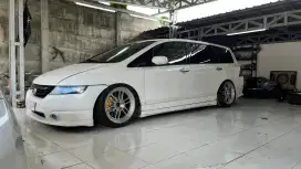 FS : Honda Odyssey RB1 tipe M CVT tahun 2004