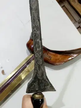 Keris sepuh brojol Gonjo iras