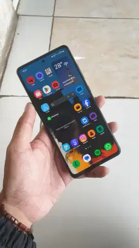 Samsung a52 ram 8/256 no minus belom pernah service