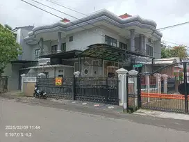 rumah baru hoek di galaxy jalan raya