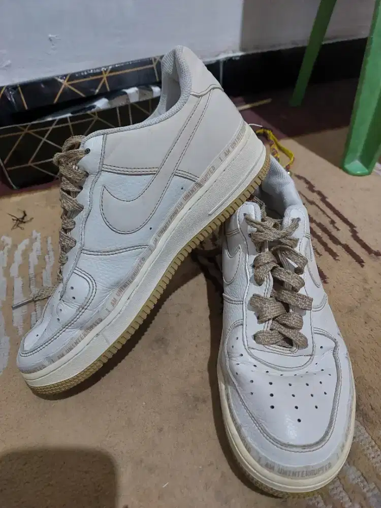 Thrift sepatu original N...e