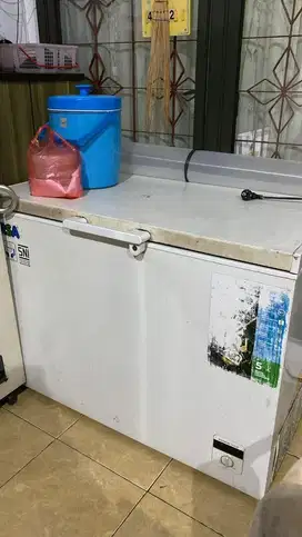 Freezer RSA second 400L. Kondisi mesin bagus.