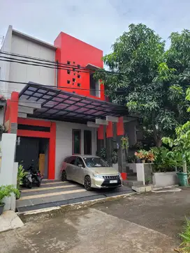 Dijual Rumah Bagus Siap Huni Luas 210 m² di Cilangkap Cibubur