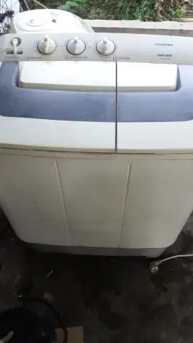 Mesin cuci 2 tabung normal