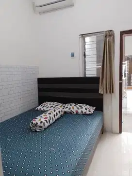 kost kos harian mingguan surabaya pusat tunjungan plaza kedungdoro