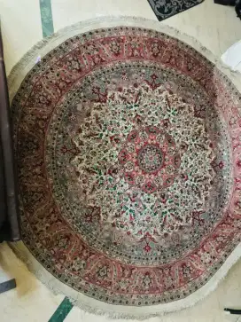 Karpet bulat import