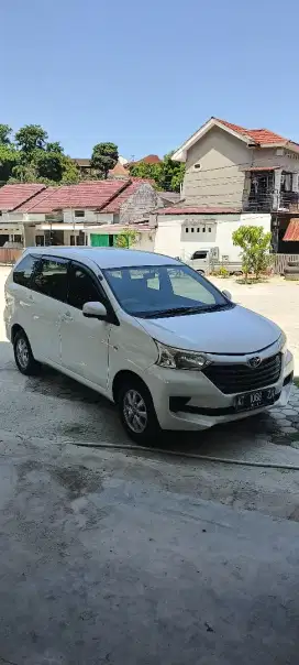 Toyota Avanza 1.3 E automatic 2016