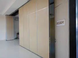 Partisi ruangan Lipat Geser