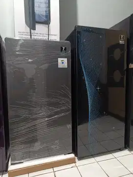 Aqua kulkas satu pintu model terbari x display