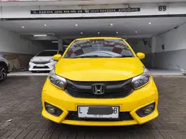 HONDA BRIO SATYA 1,2 E MATIC 2022 KUNING BISA TUKAR TAMBAH