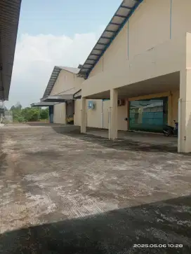 Disewakan gdg 2300 TAA plg