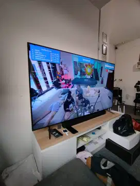 Dijual Cepat! Samsung Smart TV 65 65CU7000 – 4K UHD – MULUS!