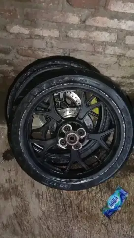 Velg chemco tiger revo set ban maxxis ring 17