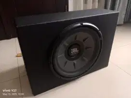 Sub woofer JBL dan power Momentum plus box