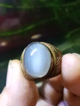 Batu Biduri bulan air beras