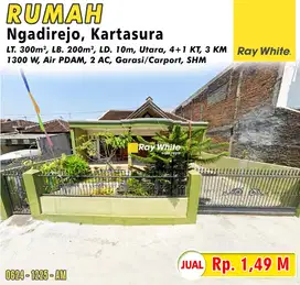 Dijual Rumah Klasik Tanah Luas Siap Huni Lokasi Dekat Kampus UMS Solo