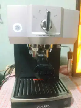 Mesin kopi espresso merek krups pemakaian rumah