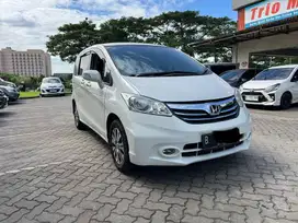 Honda Freed S AT 2013 Putih AC Double
