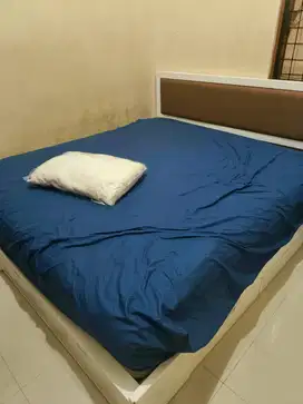 Kasur Tuku dan Dipan Jati