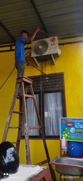 SERVIS AC ,KULKAS, MESIN CUCI ,DLL