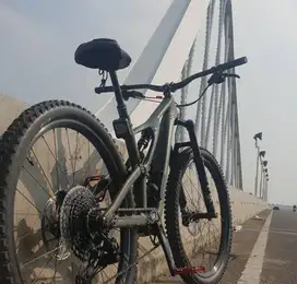 Sepeda MTB Stumpjumper Specialized