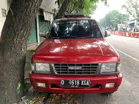 Isuzu Panther 1997 Grand Royale