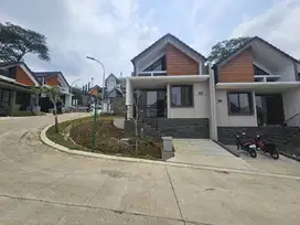 Disewakan Rumah Sentul City Parkville tipe Hoek