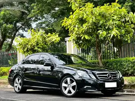 [LOW KM] MERCEDES BENZ E300 3.0 V6 Avantgarde 2009/2010
