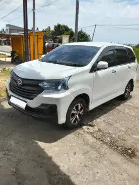 Jual santai , Xenia R Deluxe 2018
