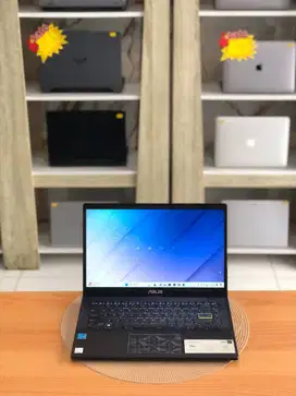 ASUS VIVOBOOK E410K | INTEL PENTIUM N6000| 4 GB | SSD 256 GB | GARANSI