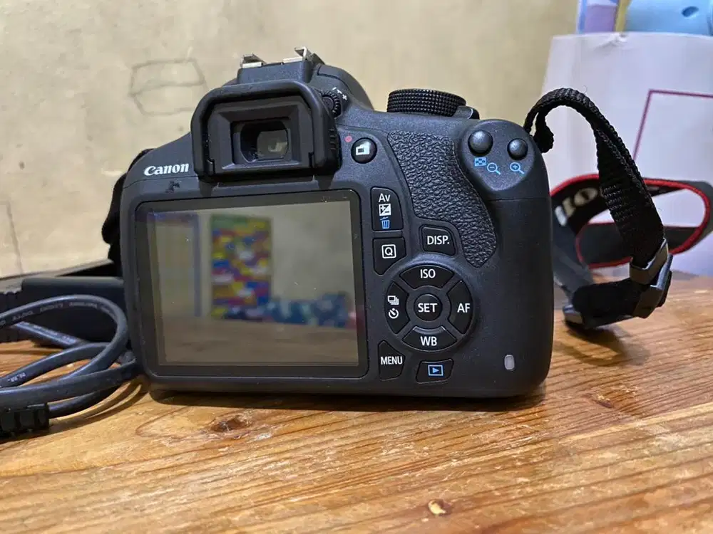 Kamera canon EOS 1200D