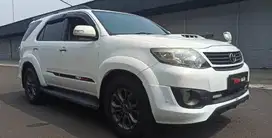 Fortuner 2.5At G Vnt Trd 2015/2014 putih