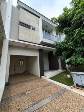 Disewakan Rumah Semi Furnish 2 Lantai Siap Huni