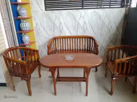 Di jual kursi teras kayu