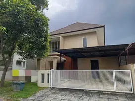 Disewakan Rumah Di Perumahan Mewah Graha Natura