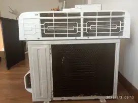 AC ½ PK merk HISENSE PEMAKAIAN 8 BULAN