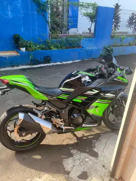 Kawasaki ninja 250 fi krt edition