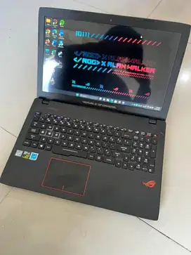 LAPTOP GAMING ASUS ROG STRIX GL553 i7 gen 7 GTX 1050 RGB