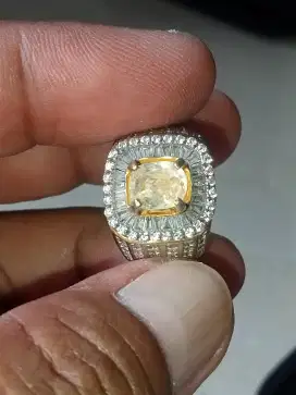 Yakult light yellow safir Srilangka no heated
