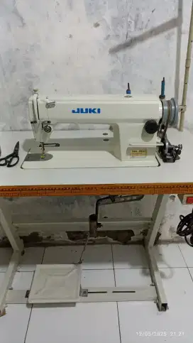 mesin jahit juki