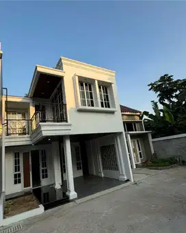 Dijual Rumah 2 lantai di Jalan Perdamaian, Tanah Baru, Beji, Depok