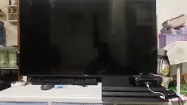 Ps4 pro 1TB CUH-7202B