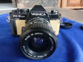 Lensa manual dan kamera analog YASHICA FX3 super