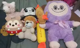 Smua boneka harga 30 rb aja itu ada tas kecilnya 1 yg ada garis merah