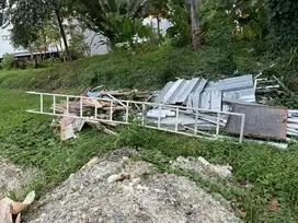 Tangga monyet besi