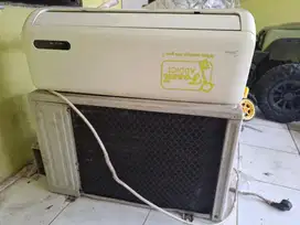 Ac midea 1/2 pk masih bagus