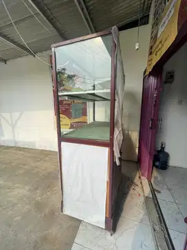 Etalase siap pakai